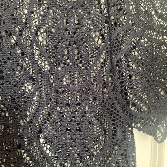 Banana Republic Navy Lace Short Sleeve Top SMALL - Picture 5 of 5